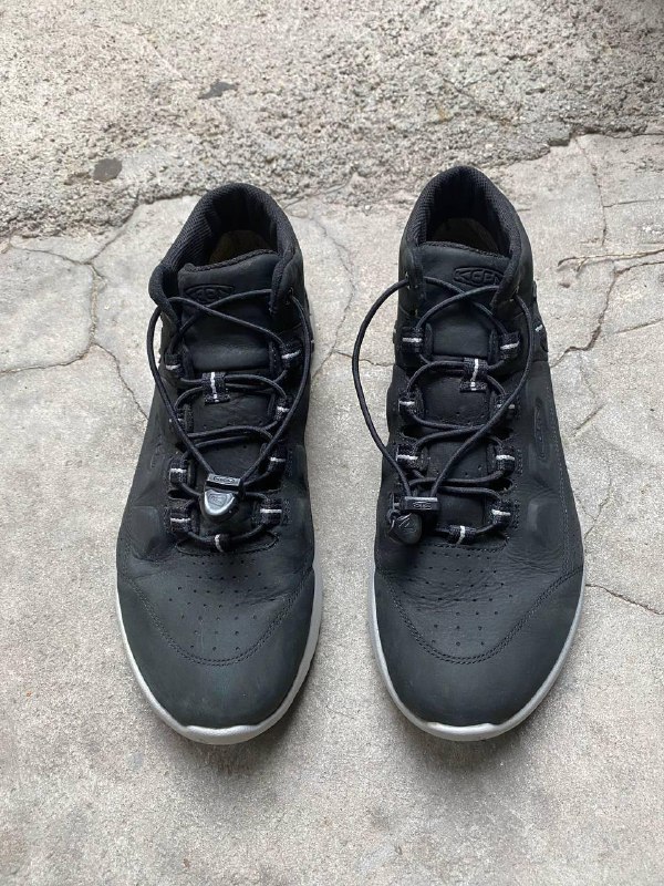 Кеды Converse, кроссовки Keen, вибро-пистолет массажер 5