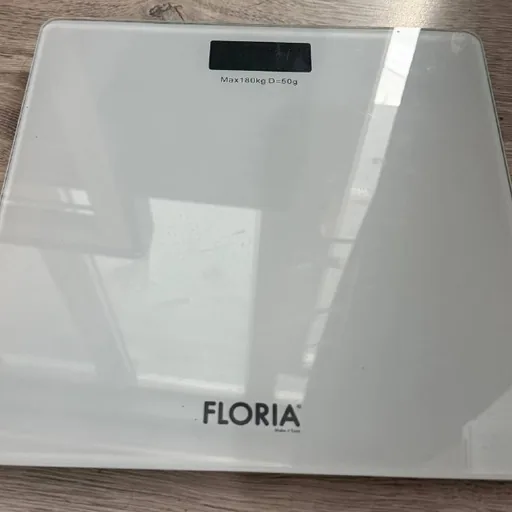 Весы Floria