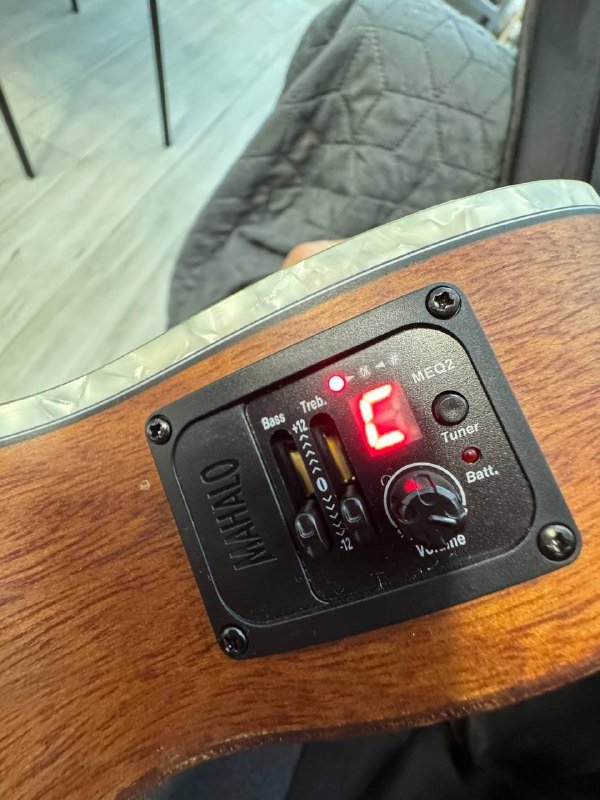 укулеле Mahalo mp1ebk с чехлом 3