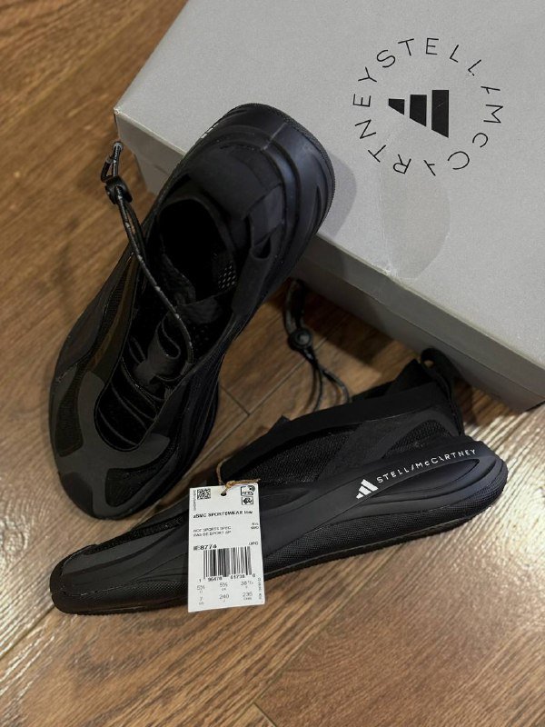 Женские кроссовки Adidas 3