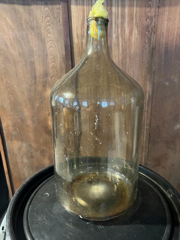 Ёлки, стеклянные бутыли, пластиковая ёмкость, комплект для ванной 6