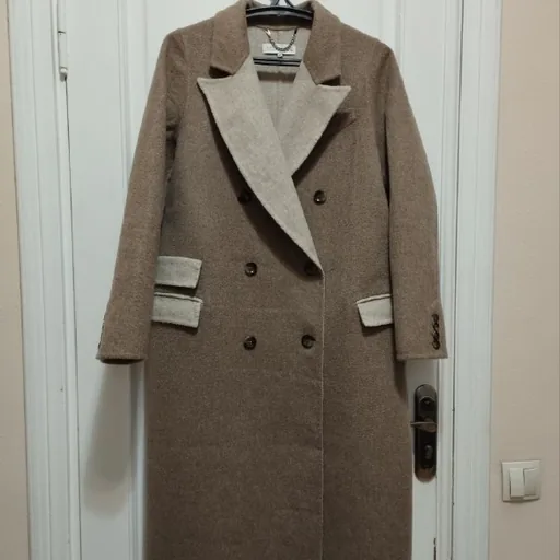 Mid-season wool coat