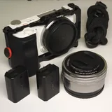 Sony ZV-E10 Body, SmallRig Cage, Batteries, Lens Kit 1