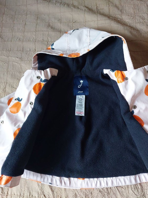 Детская куртка на 12 месяцев