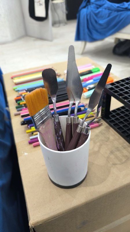 Набор для рисования: кисти, карандаши, маркеры, холсты, мольберт 7