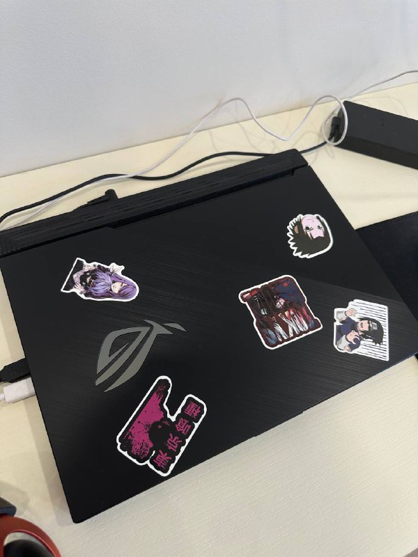 Игровой ноутбук ASUS ROG Strix G с аксессуарами 3