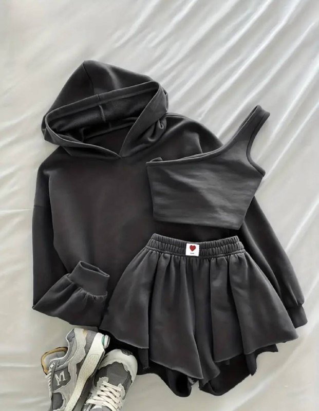 Костюм женский М размер