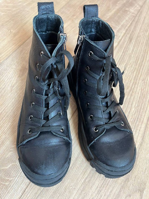 Ботинки для девочки 34-35 р. 2