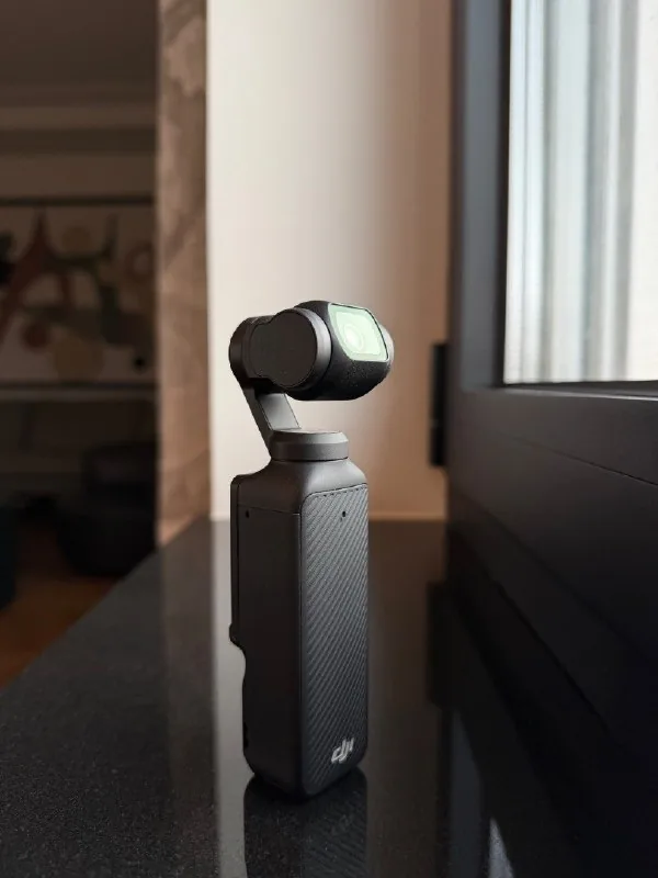 DJI Osmo Pocket 3 Creator Combo 1