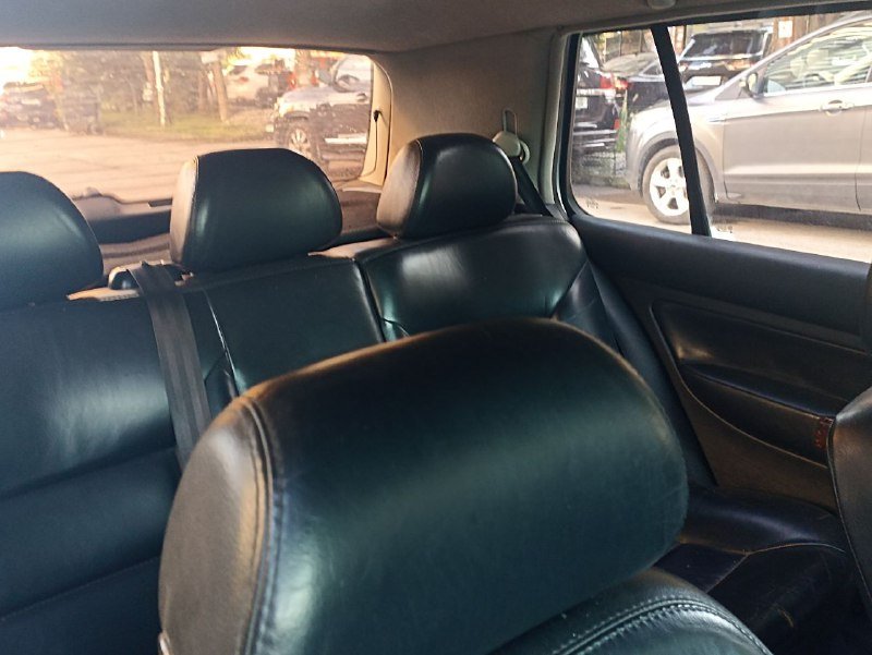 Volkswagen Golf 4 1998 1.6sr газ-бензин 8