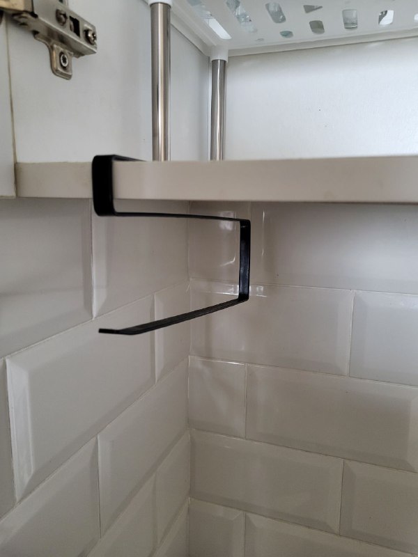 банки для круп, полка а шкаф, крючок для рулона бумажных полотенец, кружки, органайзер для проводов, графин стеклянный, резинки петли, экспандеры кистевые 3