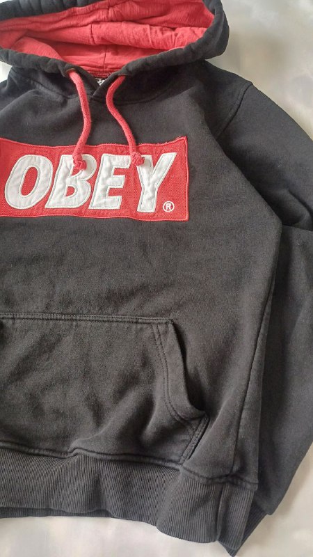 Obey sweater size S 2