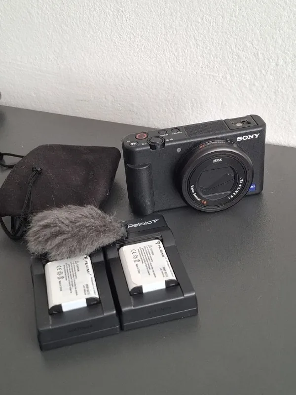 камера Sony ZV-1