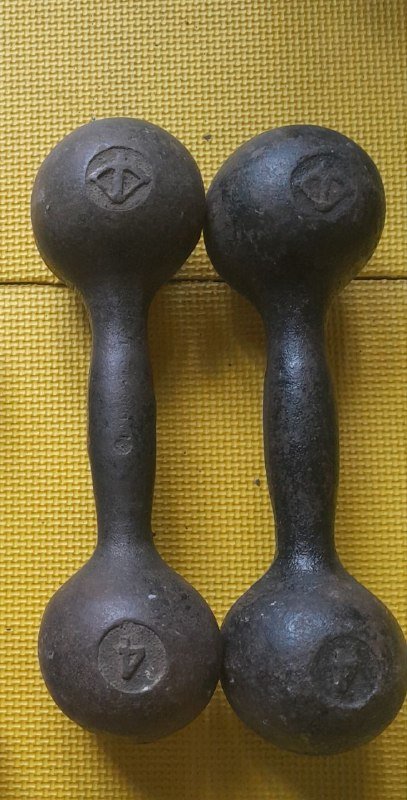 Гантели по 4 кг