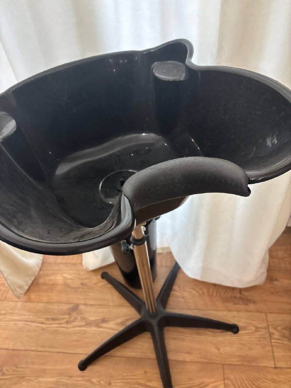 Мойка для парикмахера с подкладкой и шлангом 5