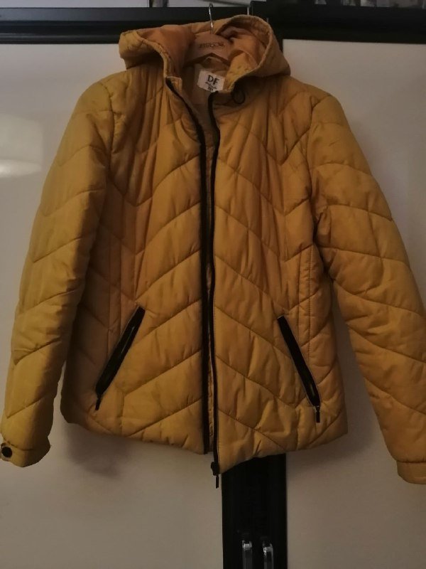 Куртки размера S, M 3