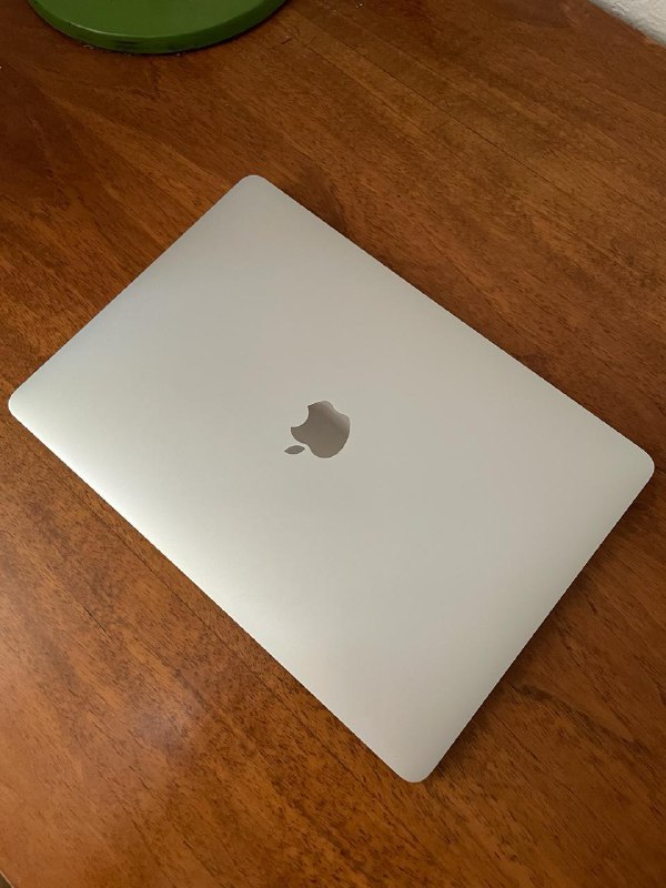 MacBook Air 13 M1 16GB 256GB 4
