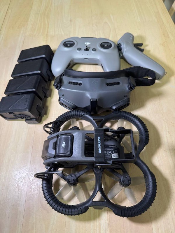 Дрон DJI Avata Pro-View Combo и аксессуары 4