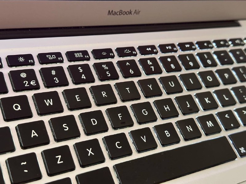 Mac Book Air 13 inch 2014 4