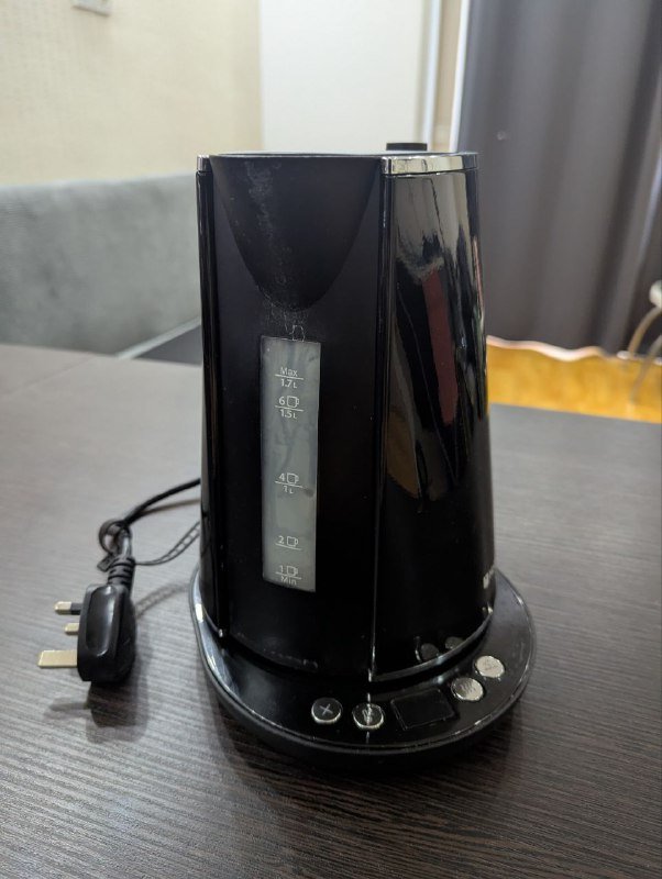 Чайник Hotpoint 3