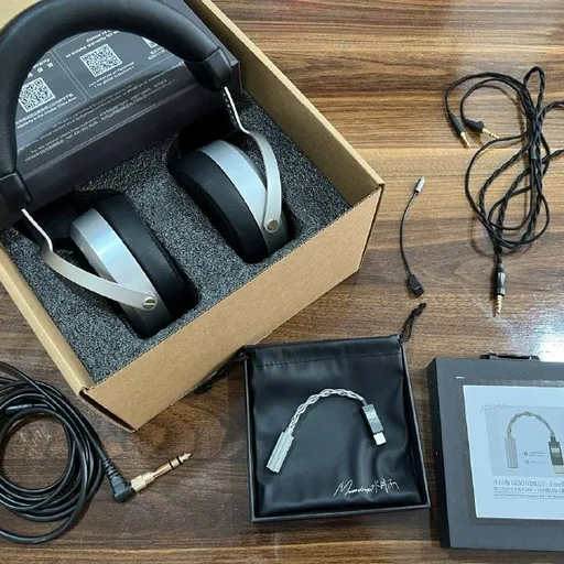 Hifiman HE400SE headphones with mod, microphone and DAC