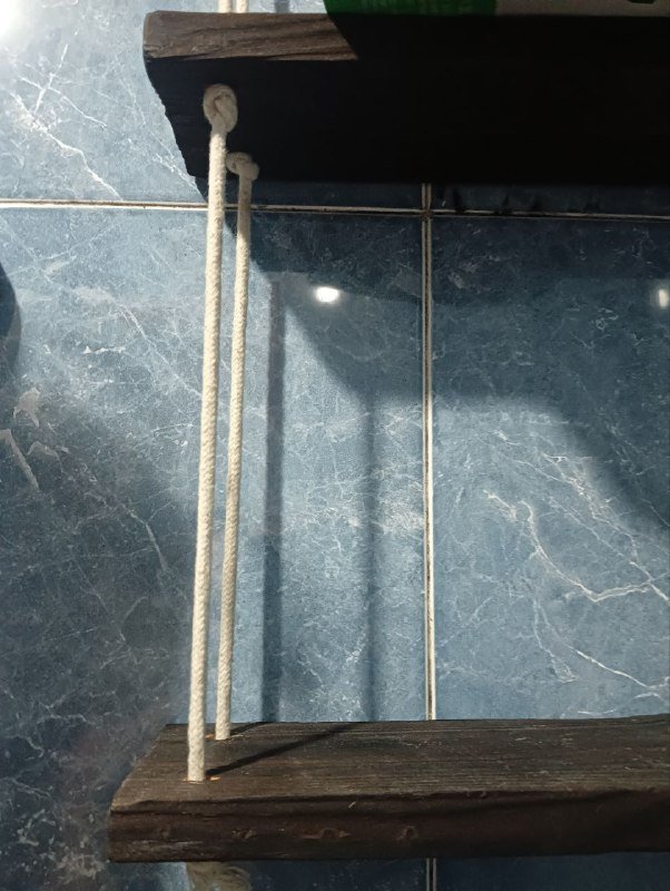 Стильные полочки из натурального дерева 2