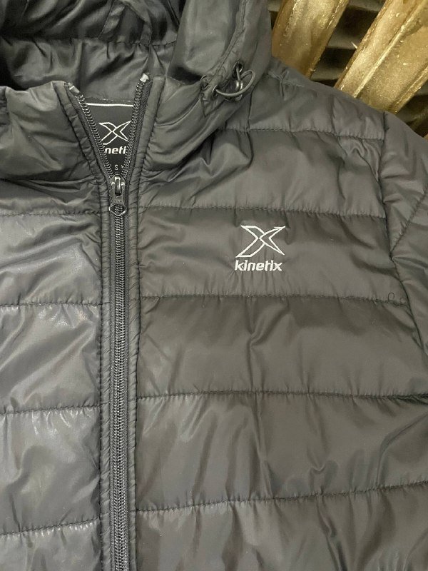 Черная куртка спортивная размер S, M 2