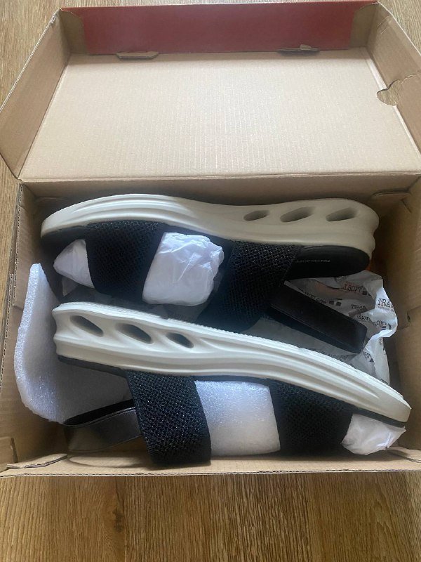 Легкие тканевые женские босоножки на резинках