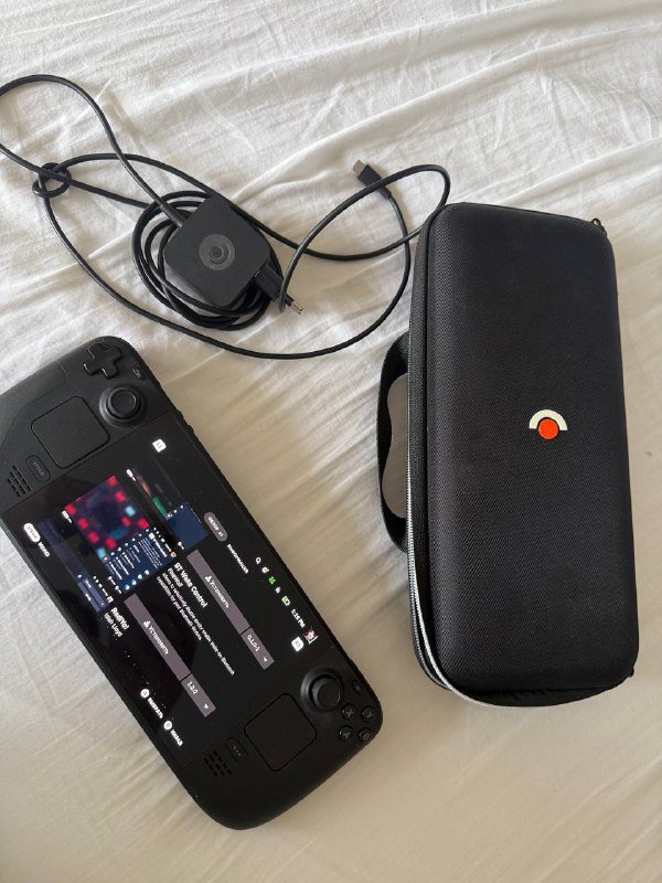 Steam Deck OLED 512 GB, microSD 256 GB, кейс, зарядное устройство