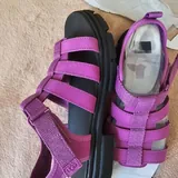 Босоножки UGG 2
