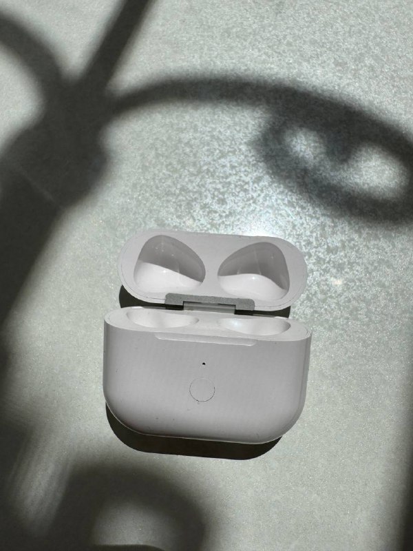 Кейс для AirPods 3 с беспроводной зарядкой MagSafe