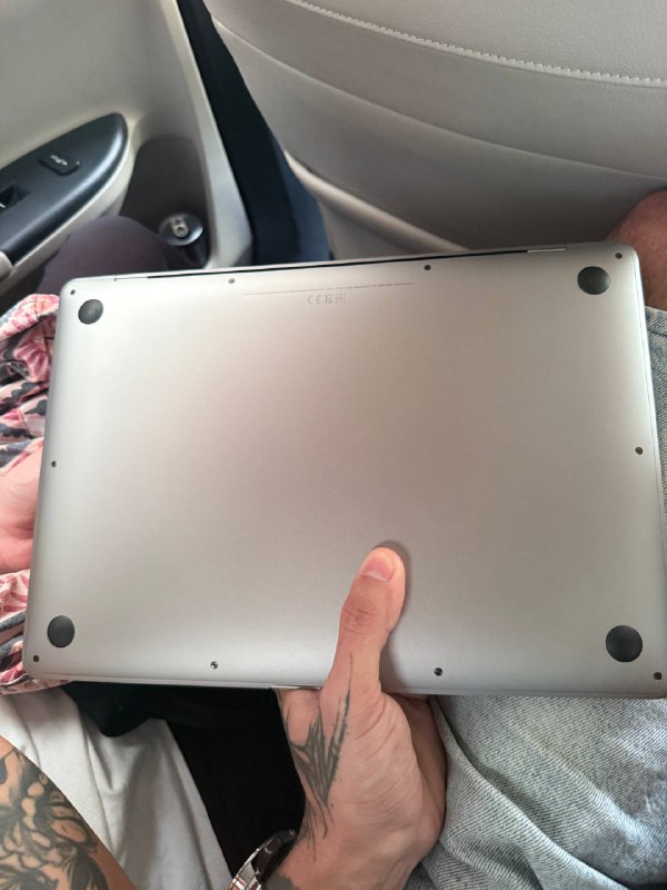 MacBook Air m1 8/256 2