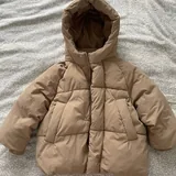 Теплая курточка Zara для девочки, рост 110 1