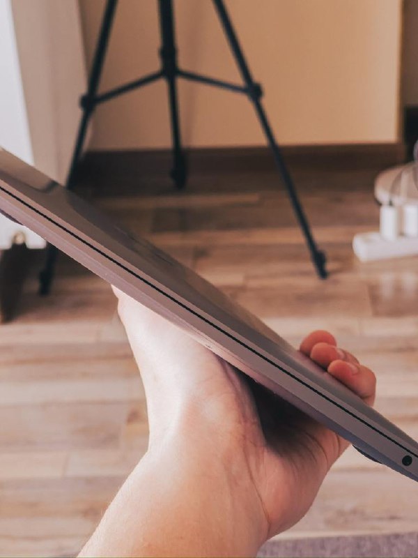 MacBook Air 2020 (Intel, 8/256 ГБ) 4