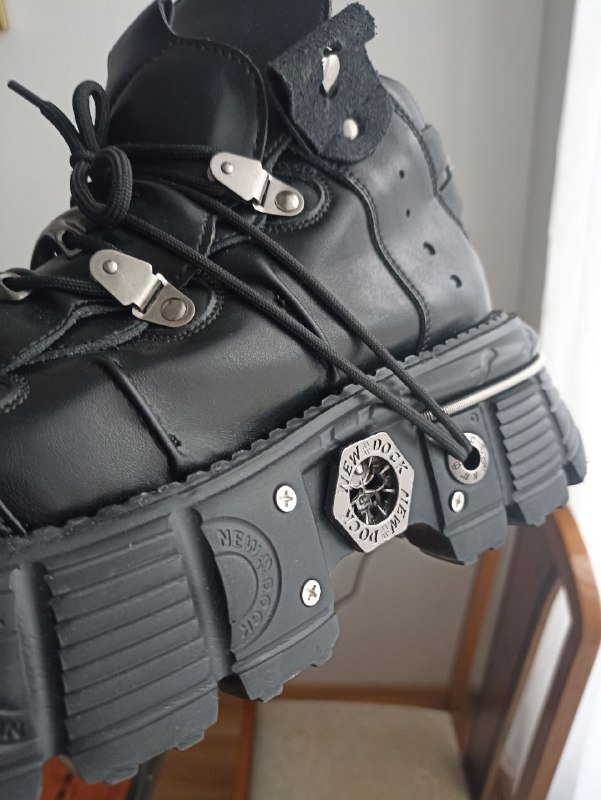 Новые мужские ботинки размер 40 2