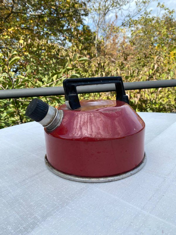 Красный чайник со свистком СССР