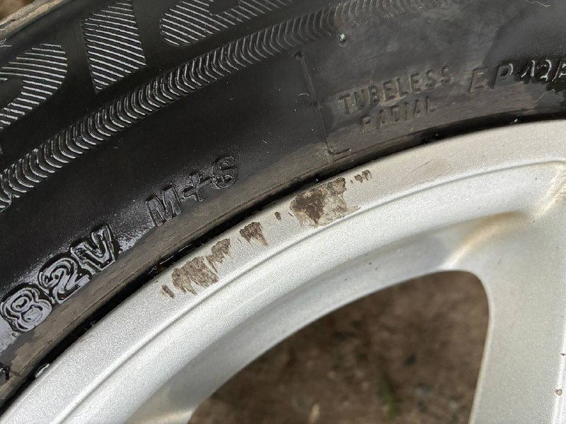 Диски Fiat 500 и шины Bridgestone 185/55 R15 8