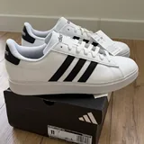 Adidas белые кроссовки 3