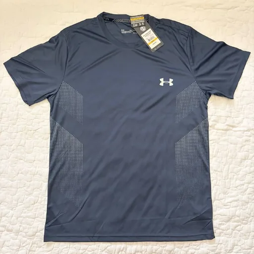 Спортивные вещи Under Armour