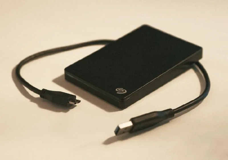 Внешний жёсткий диск Seagate 2 TB