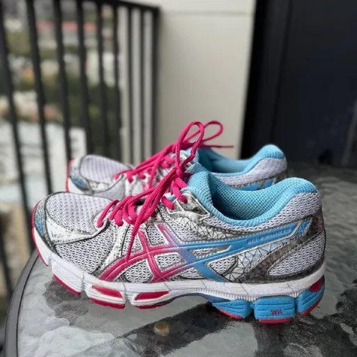 Женские кроссовки ASICS Gel-Runmiles, размер 38