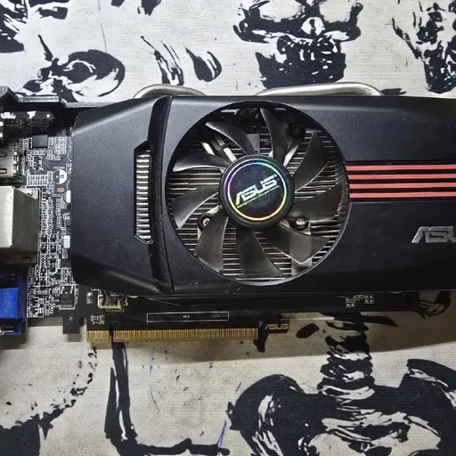 MSI GTX 680, ASUS GTX 650, ZOTAC 1080 Ti