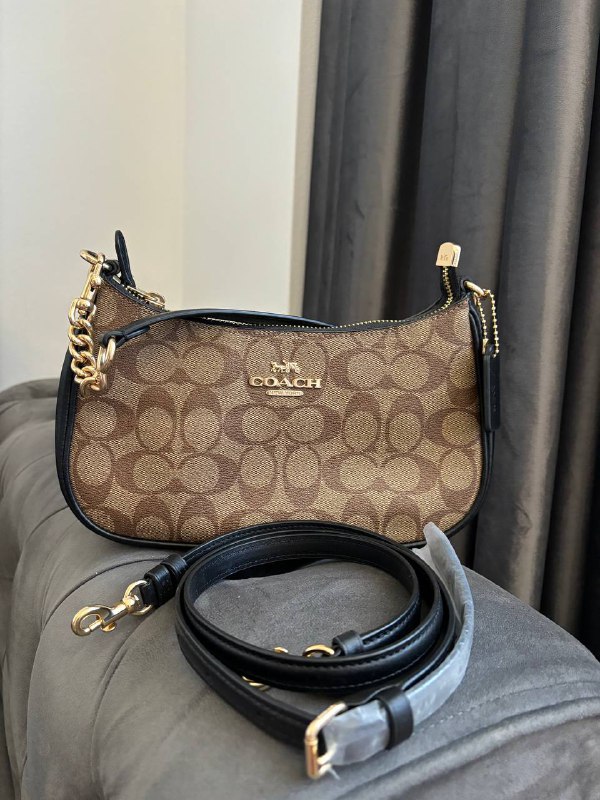 Coach, Guess, Parfois клатчи и сумки