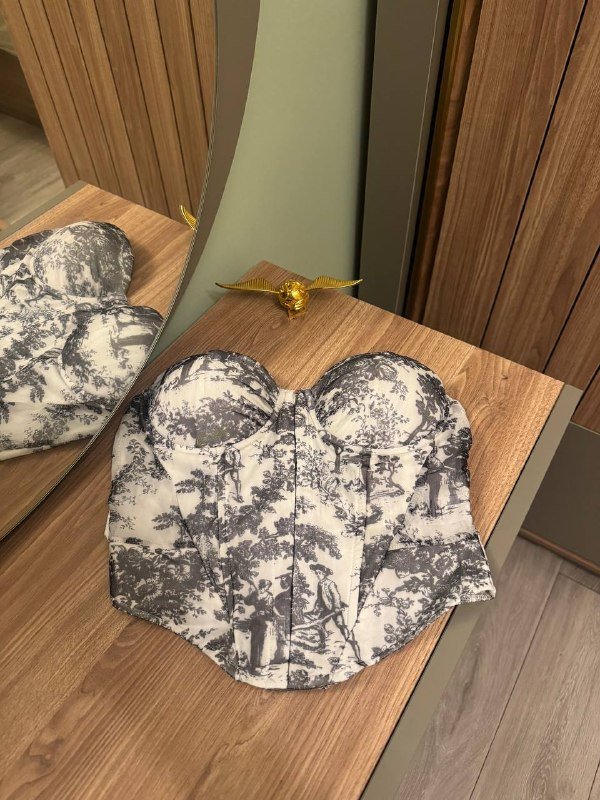 Корсет-топ размер S новый