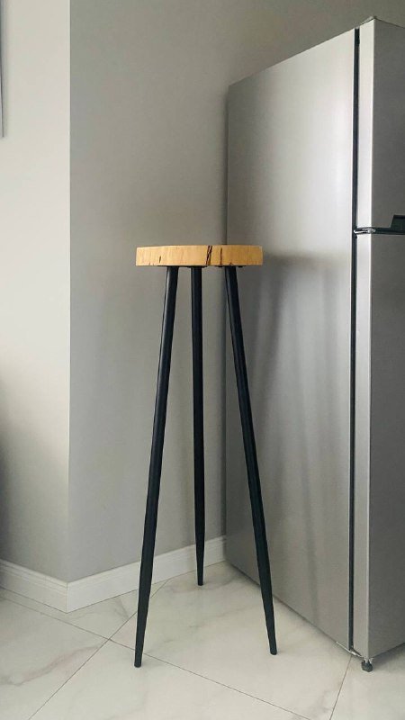 Высокий стол в стиле лофт