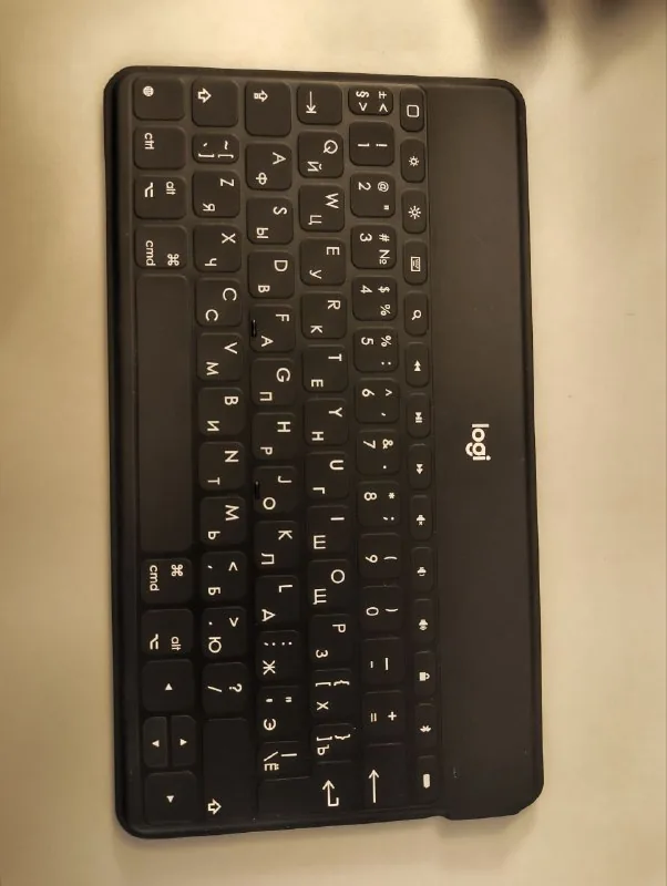 Клавиатура Logitech Go первой версии