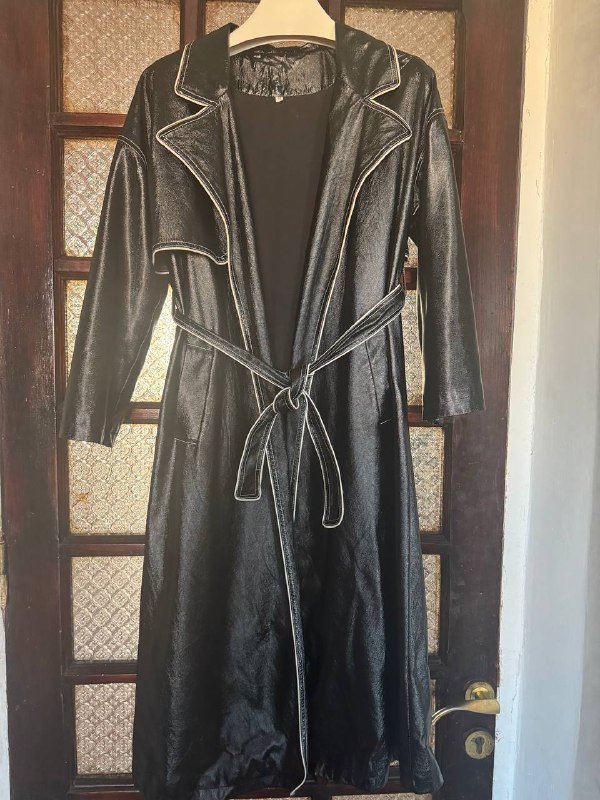 Женский кожаный плащ oversize