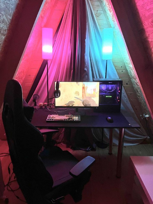 Игровой ПК, клавиатура, мышь, ковёр