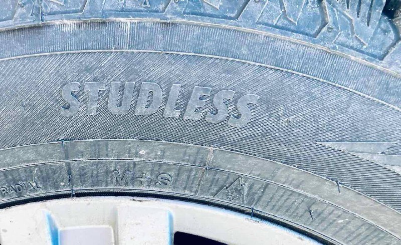 Зимние шины Toyo Observe gsi-6 ls 235/65/R17 комплект 4 шт 4