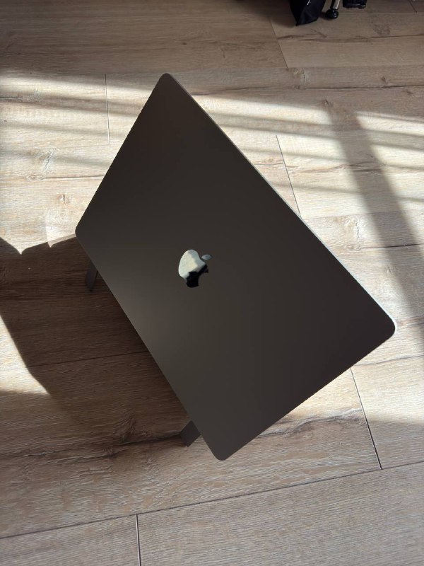 MacBook Air m3 15-inch 512Гб 16Гб оперативная память
